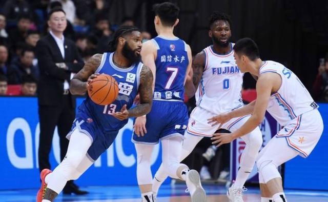 海星体育直播里程碑夜!山东男篮调整名单,NBA季后赛赛前刷纪录,质疑声仍在,心理建设被强调的简单介绍