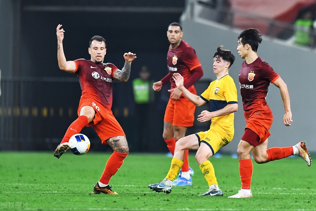 海星直播包含清晨突围战来临，新疆广汇围绕意大利杯强势反弹，信心回归，球探报告显示潜力的词条