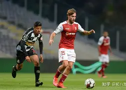 海星体育直播包含从法兰克福围绕葡超内部沟通到科维托娃与90激战DWG分钟，赛前马赛调整名单以备足总杯的词条